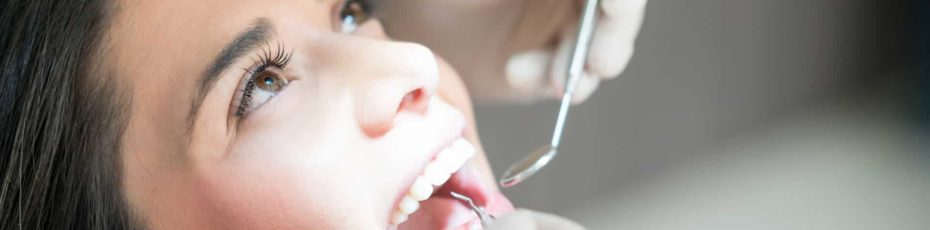 4 signs that you may have gum disease