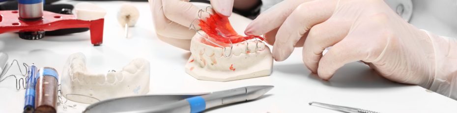 do partial dentures cause receding gums